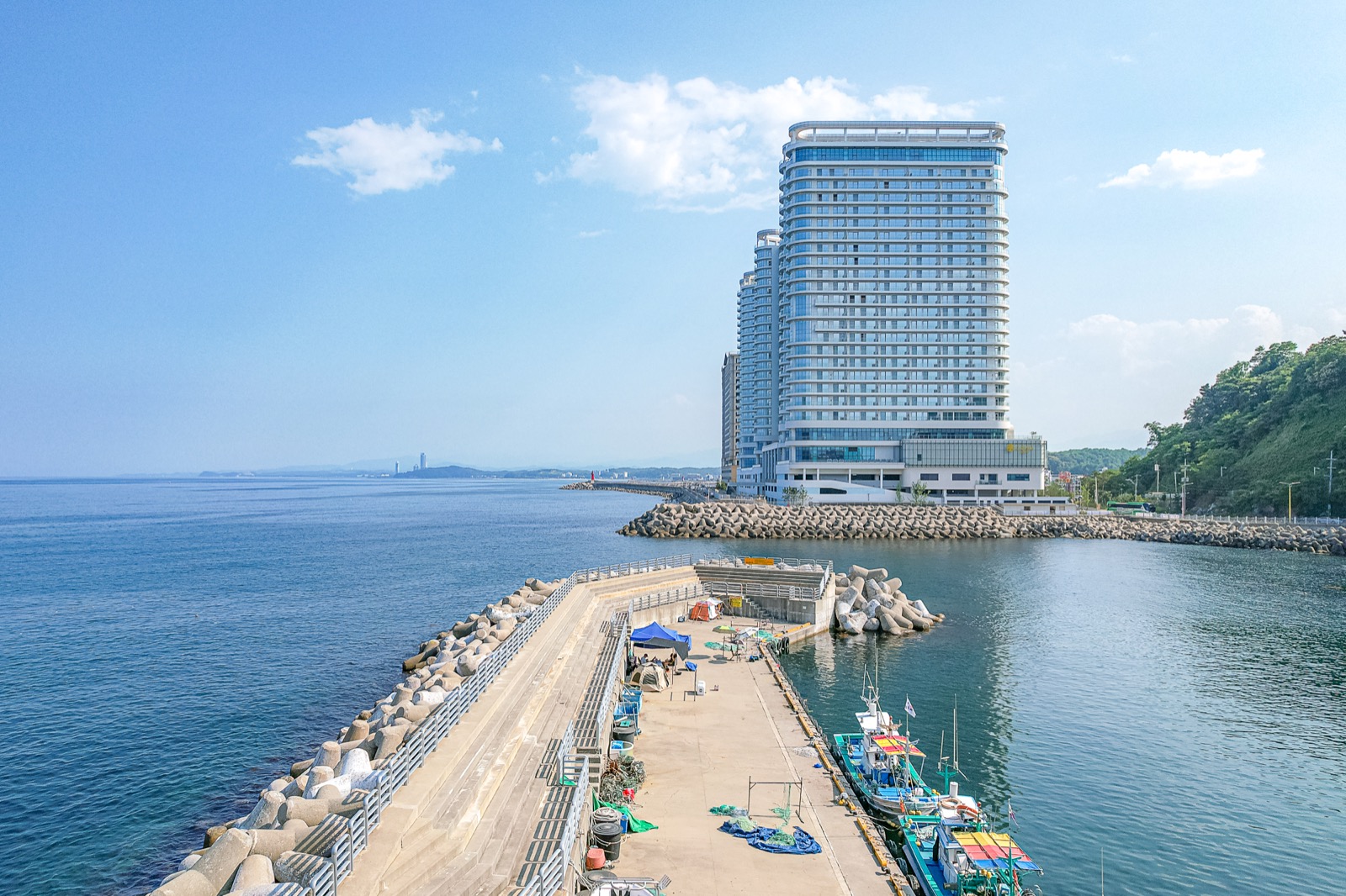 속초 항구와 방파제
